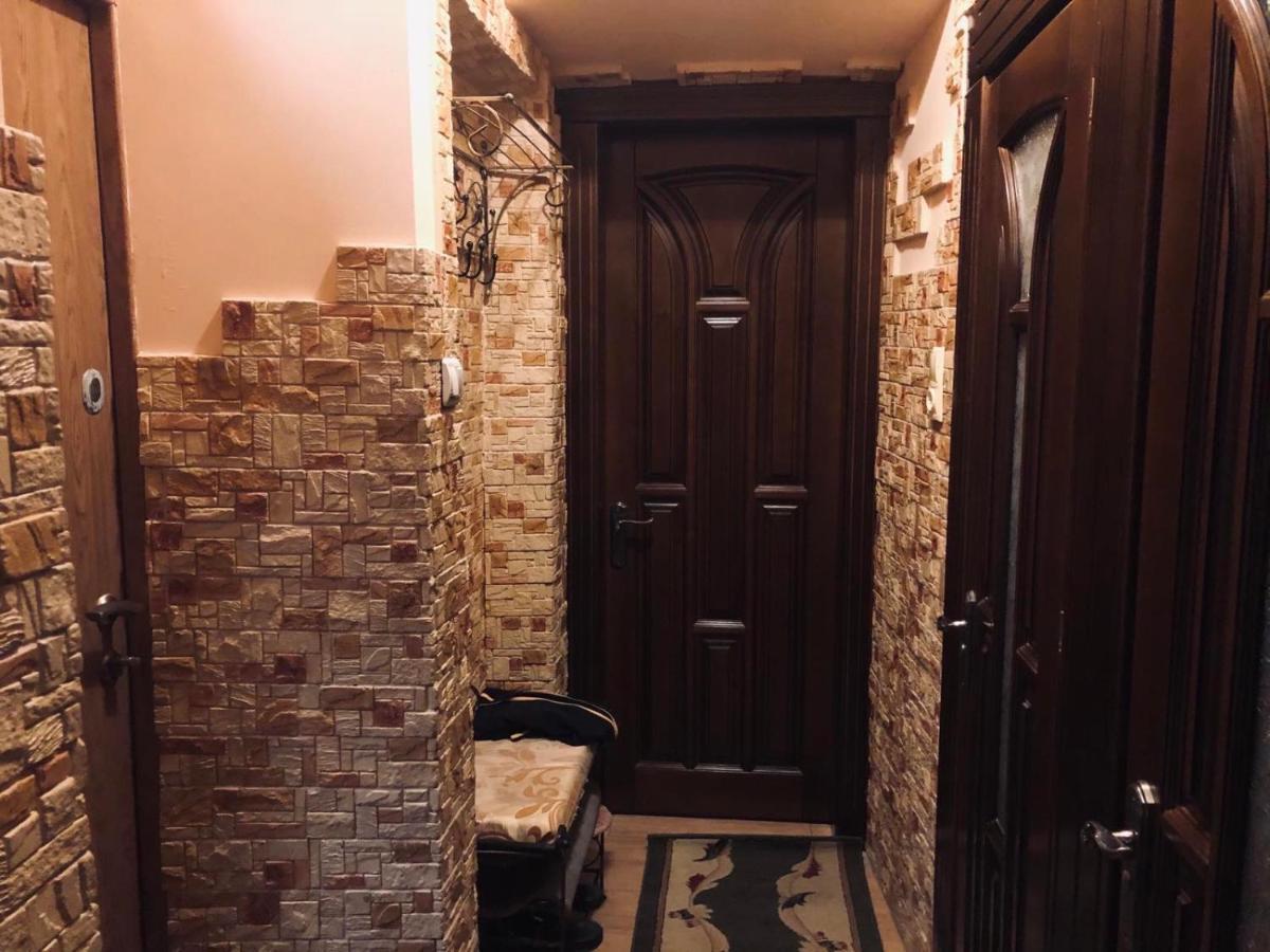 У Богдана Lviv Exterior foto